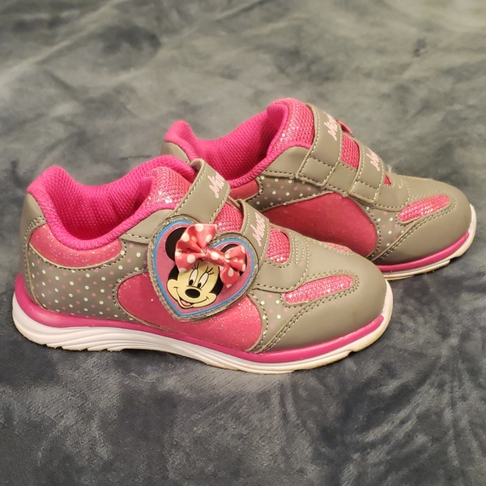 Tennis Shoes